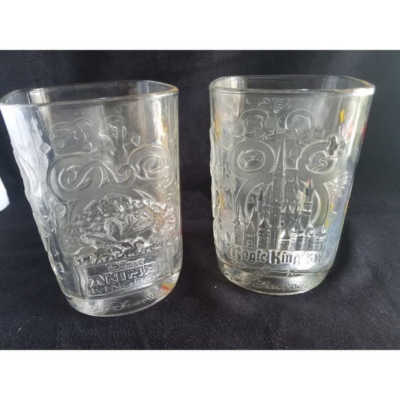 Vtg Mickey Mouse Walt Disney World Celebration Year 2000 McDonalds Glasses lot 2 - Picture 6 of 8